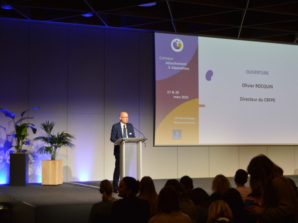 Olivier Rocquin, directeur du CRFPE, souhaite la bienvenue au colloque attachement